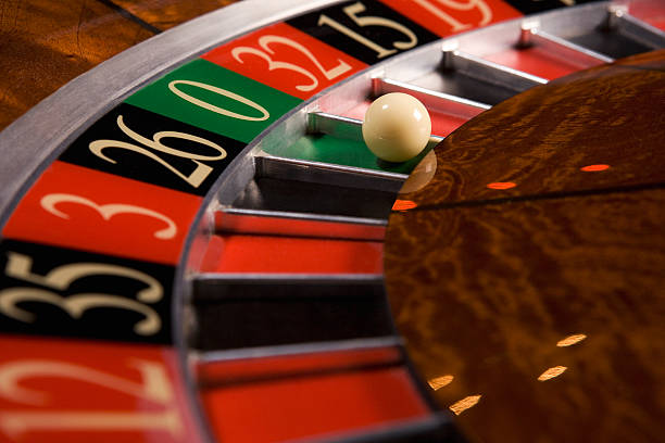 h5 44zk Wild Fireworks mobile app showing live roulette table on smartphone